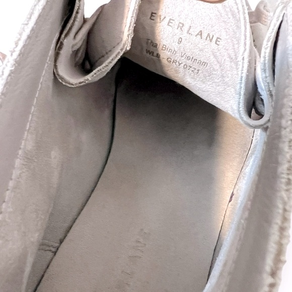 Everlane The Moc Toe Leather Chukka Desert Boot in Stone Grey Suede Like New 9 - Picture 15 of 16